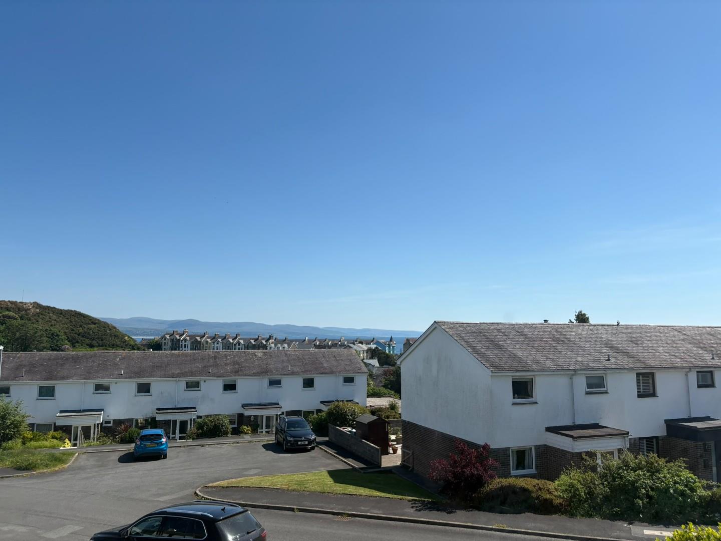 Views to Front (2).JPEG